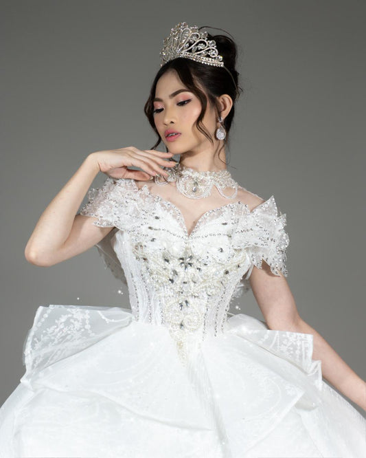 Auremira Luxe